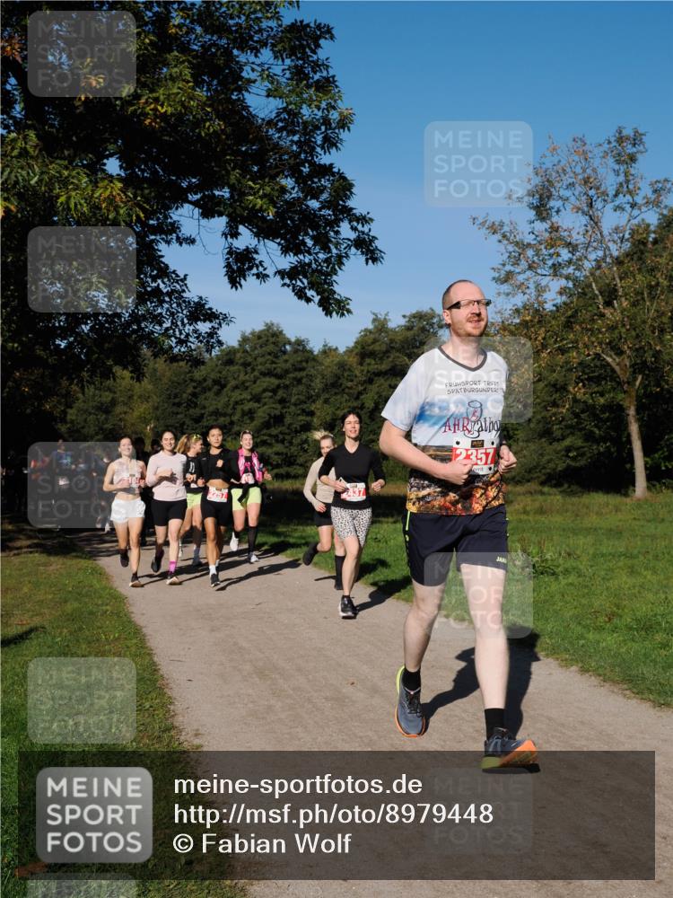 28.09.2025 - 33. Volkslauf durch das schöne Alstertal Fabian Wolf http://msf.ph/oto/8979448 28.09.2025 10:26:54 Laufen 104, 257, 2357 meine-sportfotos.de