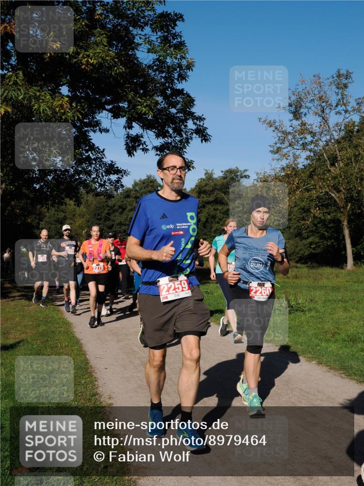 28.09.2025 - 33. Volkslauf durch das schöne Alstertal Fabian Wolf http://msf.ph/oto/8979464 28.09.2025 10:27:01 Laufen 2076, 2278, 10, 2259, 2260 meine-sportfotos.de