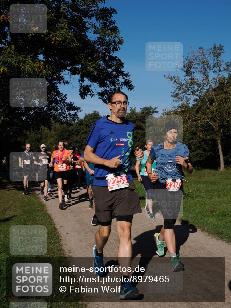 28.09.2025 - 33. Volkslauf durch das schöne Alstertal Fabian Wolf http://msf.ph/oto/8979465 28.09.2025 10:27:02 Laufen 2278, 10, 2259, 2260 meine-sportfotos.de
