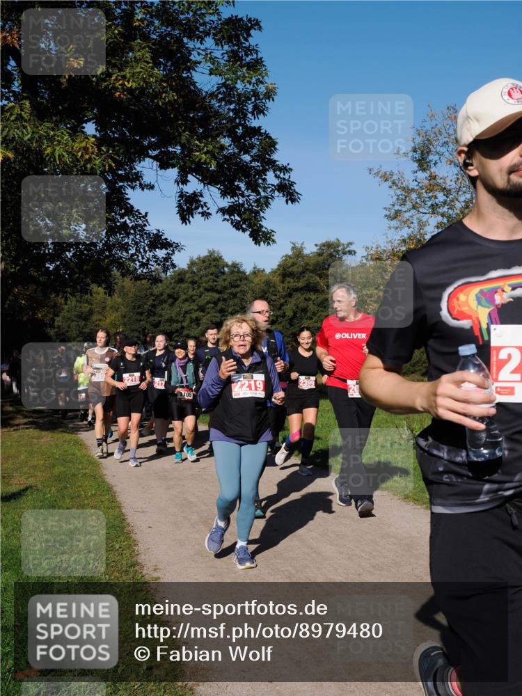 28.09.2025 - 33. Volkslauf durch das schöne Alstertal Fabian Wolf http://msf.ph/oto/8979480 28.09.2025 10:27:06 Laufen 2218, 1105, 2219, 12 meine-sportfotos.de
