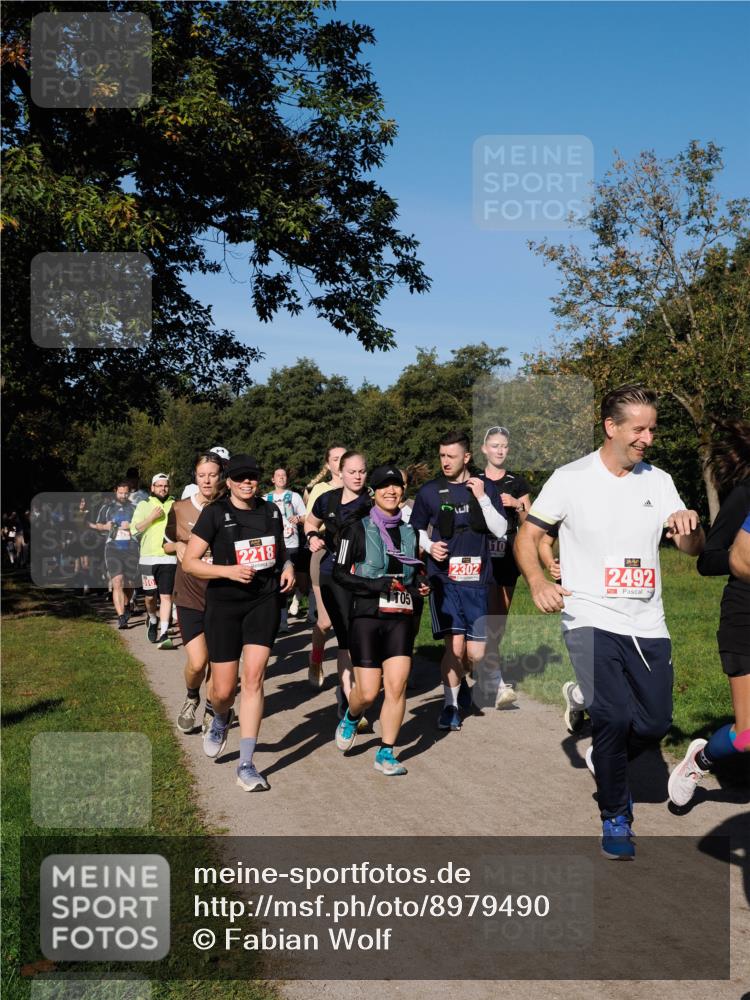 28.09.2025 - 33. Volkslauf durch das schöne Alstertal Fabian Wolf http://msf.ph/oto/8979490 28.09.2025 10:27:08 Laufen 2218, 05, 2302, 10, 2492 meine-sportfotos.de