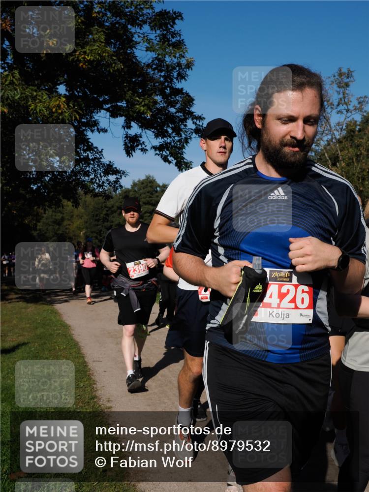 28.09.2025 - 33. Volkslauf durch das schöne Alstertal Fabian Wolf http://msf.ph/oto/8979532 28.09.2025 10:27:14 Laufen 2390, 426 meine-sportfotos.de