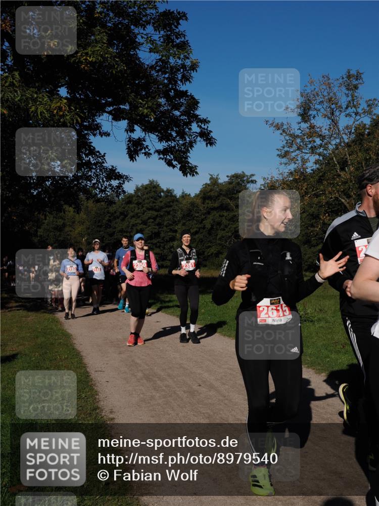 28.09.2025 - 33. Volkslauf durch das schöne Alstertal Fabian Wolf http://msf.ph/oto/8979540 28.09.2025 10:27:17 Laufen 2193, 2148, 2350, 2615 meine-sportfotos.de