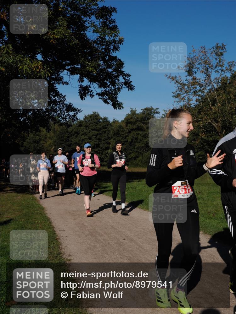 28.09.2025 - 33. Volkslauf durch das schöne Alstertal Fabian Wolf http://msf.ph/oto/8979541 28.09.2025 10:27:17 Laufen 2350, 2148, 26 meine-sportfotos.de
