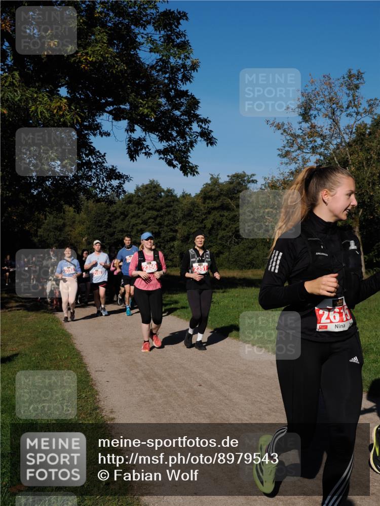 28.09.2025 - 33. Volkslauf durch das schöne Alstertal Fabian Wolf http://msf.ph/oto/8979543 28.09.2025 10:27:17 Laufen 2748, 2350, 261 meine-sportfotos.de