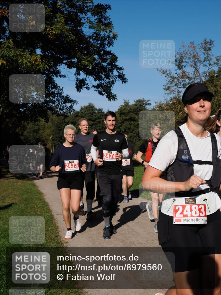 28.09.2025 - 33. Volkslauf durch das schöne Alstertal Fabian Wolf http://msf.ph/oto/8979560 28.09.2025 10:27:33 Laufen 2473, 96, 2474, 2009, 2483 meine-sportfotos.de