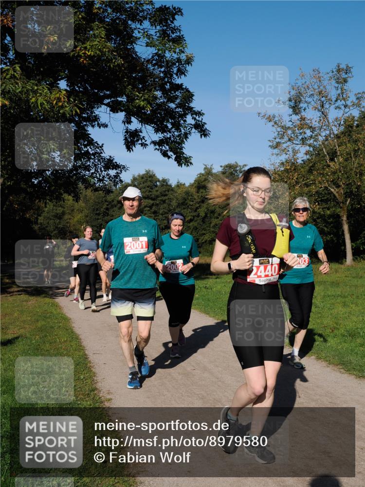 28.09.2025 - 33. Volkslauf durch das schöne Alstertal Fabian Wolf http://msf.ph/oto/8979580 28.09.2025 10:27:39 Laufen 2001, 2002, 2440, 03 meine-sportfotos.de