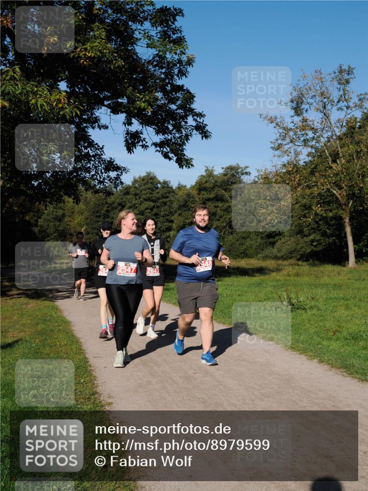 28.09.2025 - 33. Volkslauf durch das schöne Alstertal Fabian Wolf http://msf.ph/oto/8979599 28.09.2025 10:27:41 Laufen 209, 2547, 548 meine-sportfotos.de