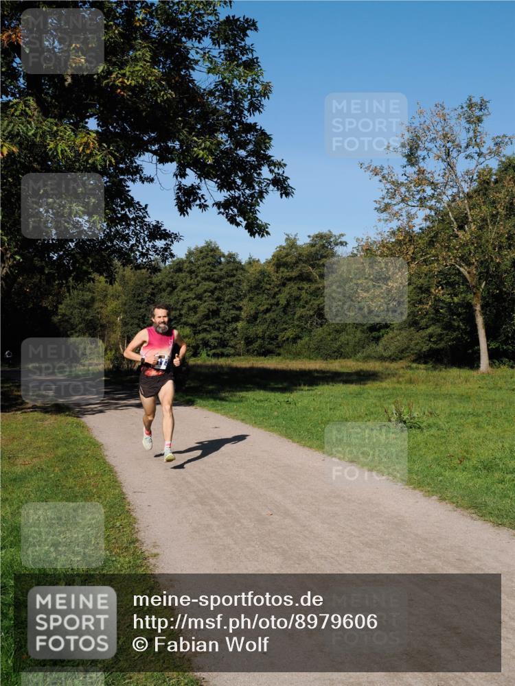 28.09.2025 - 33. Volkslauf durch das schöne Alstertal Fabian Wolf http://msf.ph/oto/8979606 28.09.2025 10:33:03 Laufen  meine-sportfotos.de