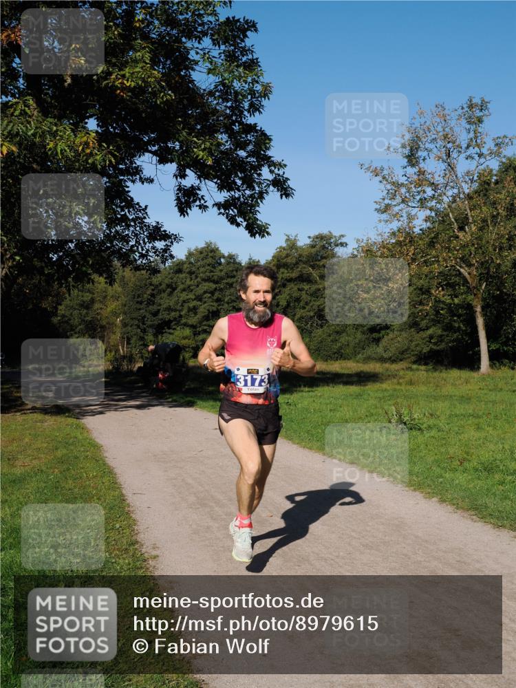 28.09.2025 - 33. Volkslauf durch das schöne Alstertal Fabian Wolf http://msf.ph/oto/8979615 28.09.2025 10:33:03 Laufen 3173 meine-sportfotos.de