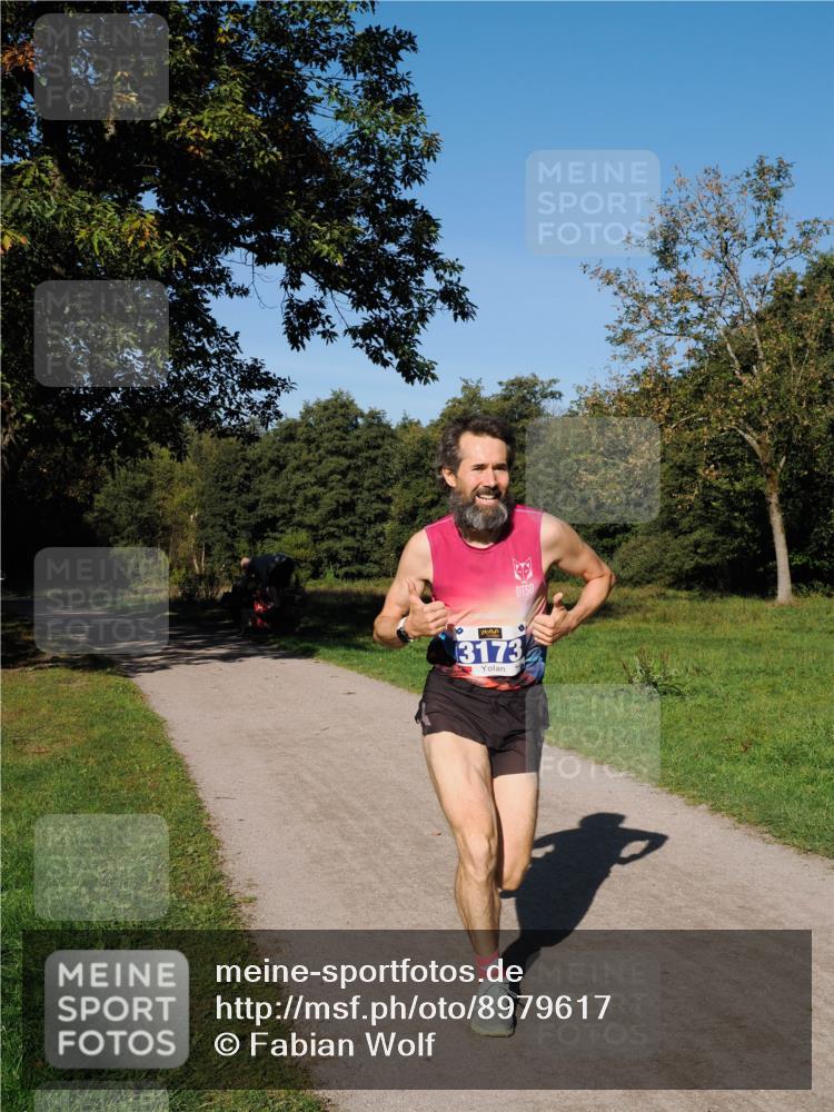 28.09.2025 - 33. Volkslauf durch das schöne Alstertal Fabian Wolf http://msf.ph/oto/8979617 28.09.2025 10:33:04 Laufen 3173 meine-sportfotos.de