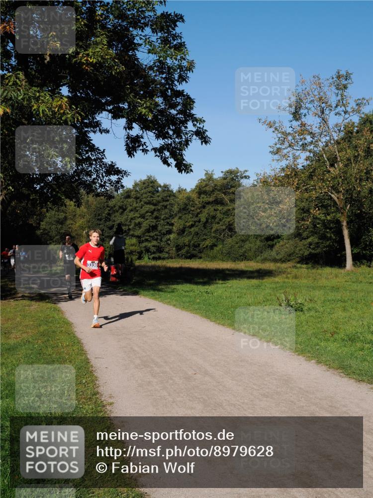 28.09.2025 - 33. Volkslauf durch das schöne Alstertal Fabian Wolf http://msf.ph/oto/8979628 28.09.2025 10:33:22 Laufen 3330 meine-sportfotos.de