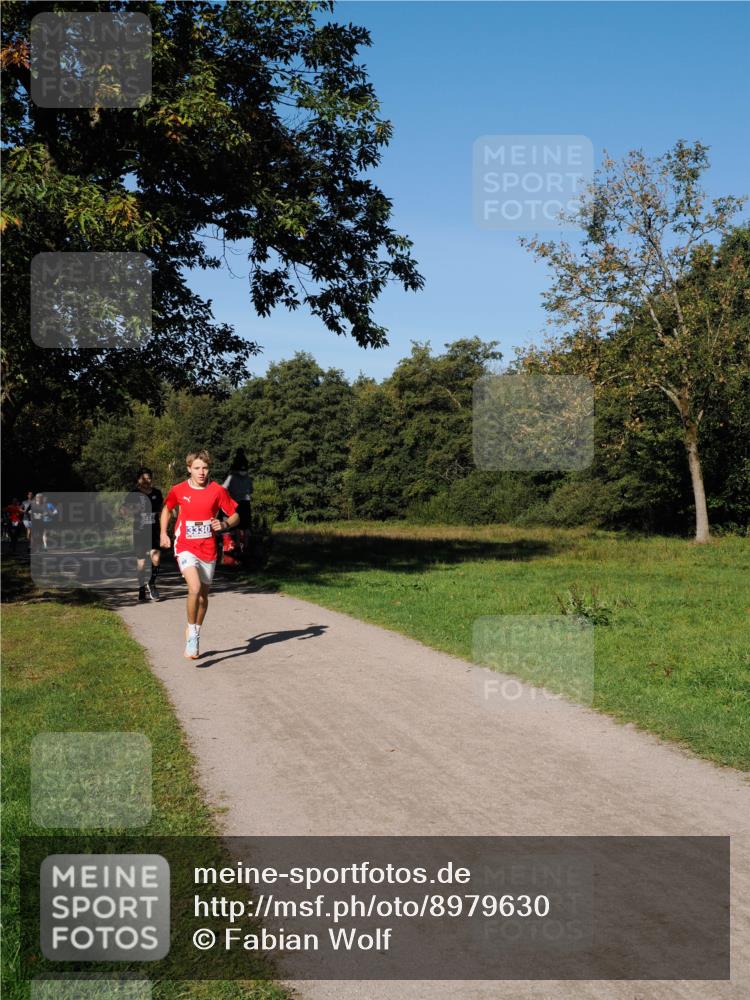 28.09.2025 - 33. Volkslauf durch das schöne Alstertal Fabian Wolf http://msf.ph/oto/8979630 28.09.2025 10:33:23 Laufen 3330 meine-sportfotos.de