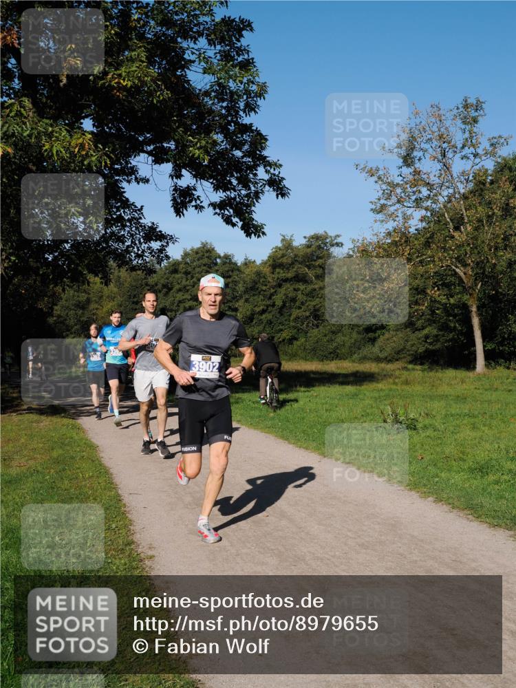 28.09.2025 - 33. Volkslauf durch das schöne Alstertal Fabian Wolf http://msf.ph/oto/8979655 28.09.2025 10:33:30 Laufen 3902 meine-sportfotos.de