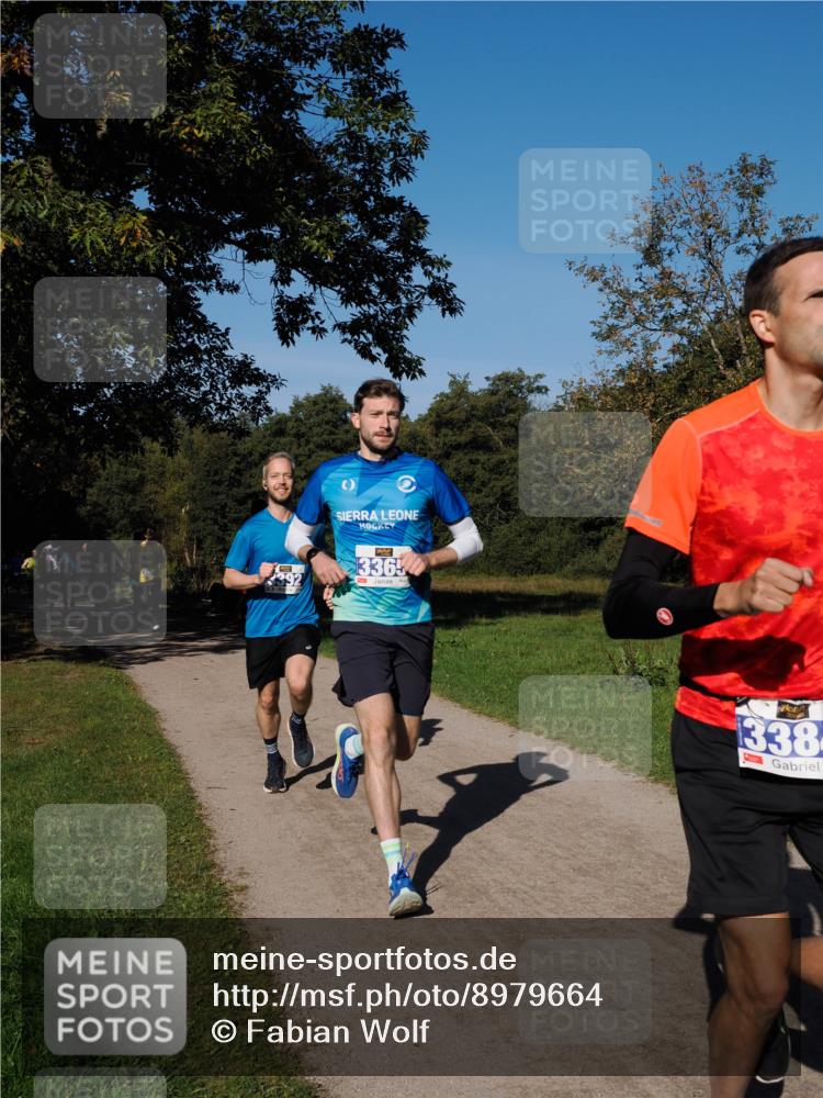 28.09.2025 - 33. Volkslauf durch das schöne Alstertal Fabian Wolf http://msf.ph/oto/8979664 28.09.2025 10:33:32 Laufen 392, 3365, 338 meine-sportfotos.de