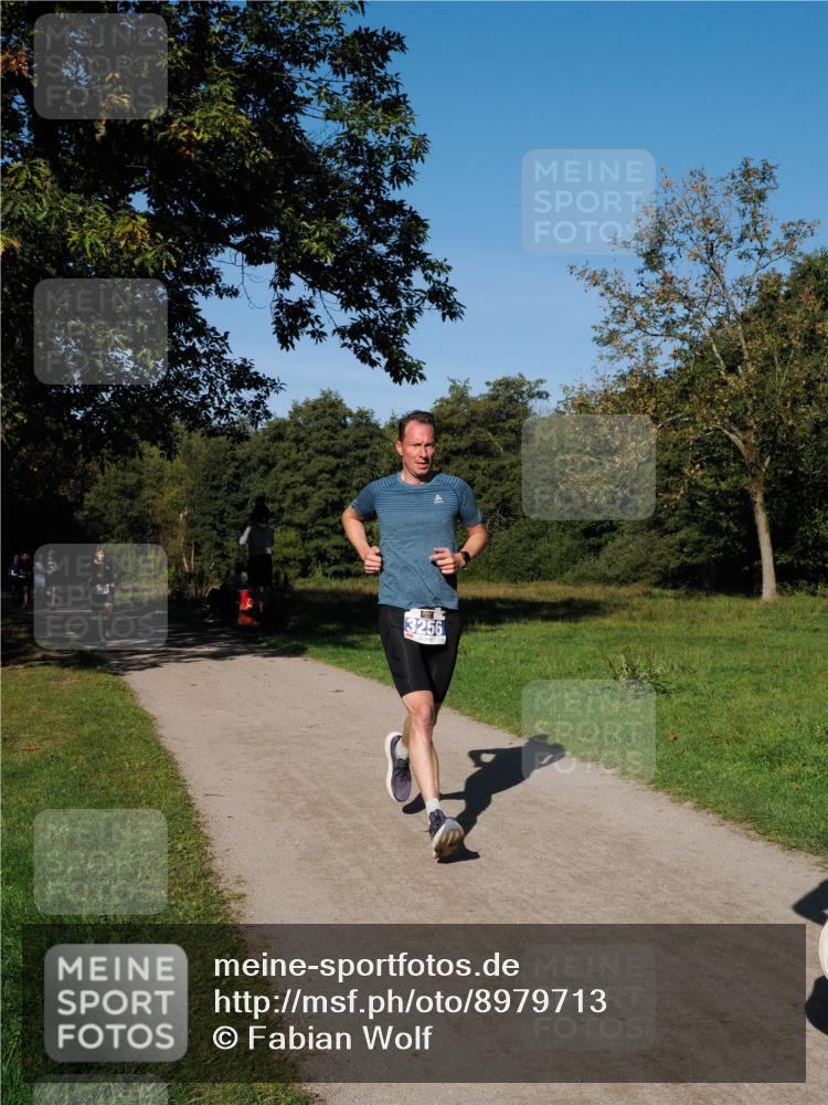 28.09.2025 - 33. Volkslauf durch das schöne Alstertal Fabian Wolf http://msf.ph/oto/8979713 28.09.2025 10:33:45 Laufen 3256 meine-sportfotos.de