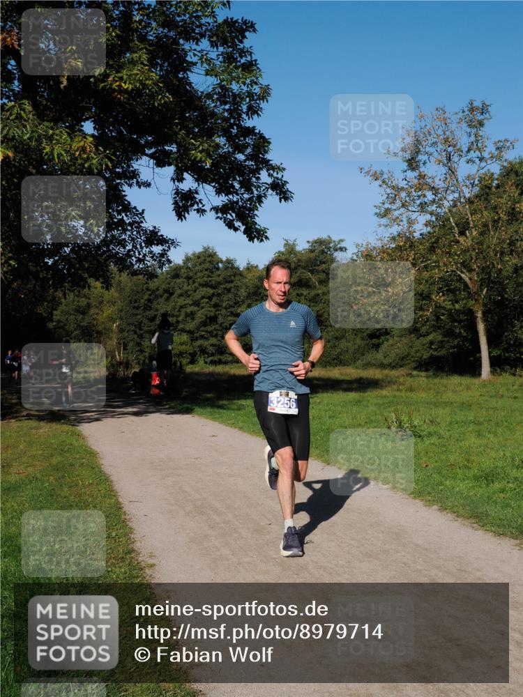 28.09.2025 - 33. Volkslauf durch das schöne Alstertal Fabian Wolf http://msf.ph/oto/8979714 28.09.2025 10:33:45 Laufen 3256 meine-sportfotos.de