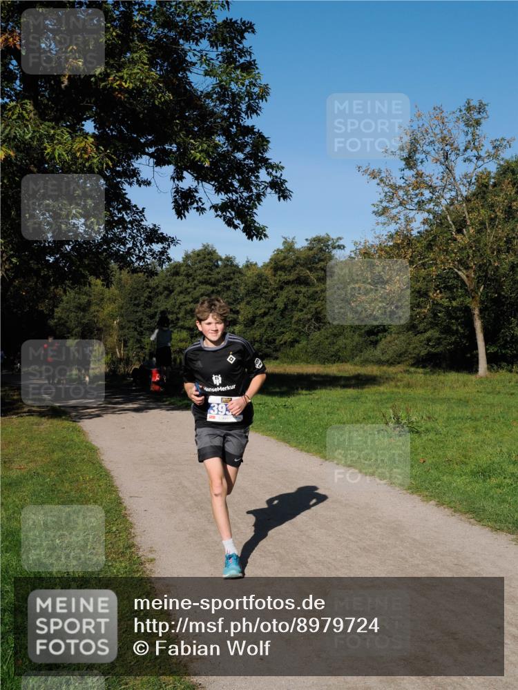 28.09.2025 - 33. Volkslauf durch das schöne Alstertal Fabian Wolf http://msf.ph/oto/8979724 28.09.2025 10:33:50 Laufen 393 meine-sportfotos.de