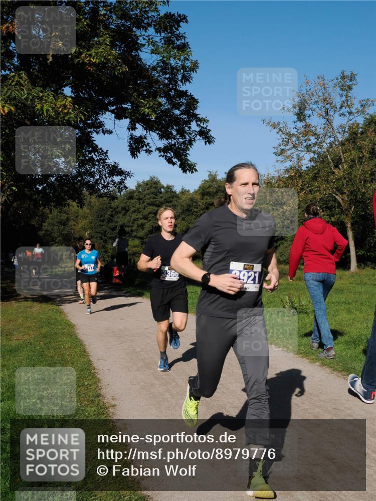 28.09.2025 - 33. Volkslauf durch das schöne Alstertal Fabian Wolf http://msf.ph/oto/8979776 28.09.2025 10:34:07 Laufen 360, 2921 meine-sportfotos.de