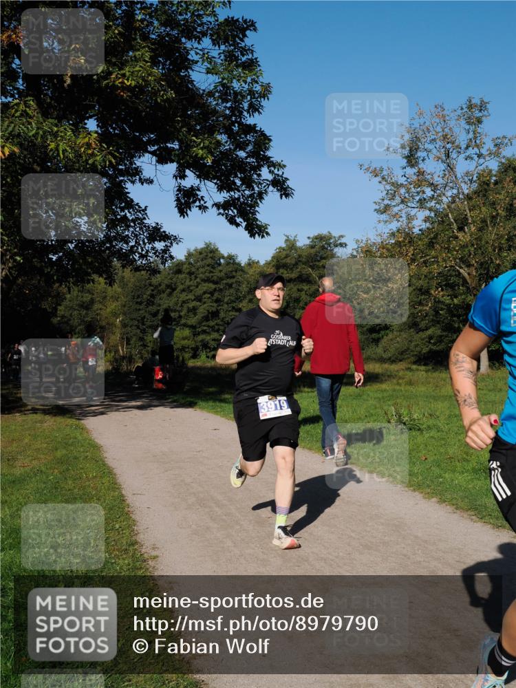 28.09.2025 - 33. Volkslauf durch das schöne Alstertal Fabian Wolf http://msf.ph/oto/8979790 28.09.2025 10:34:10 Laufen 3919 meine-sportfotos.de
