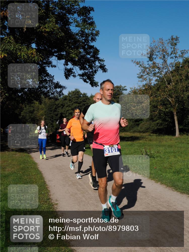 28.09.2025 - 33. Volkslauf durch das schöne Alstertal Fabian Wolf http://msf.ph/oto/8979803 28.09.2025 10:34:15 Laufen 3314, 3107 meine-sportfotos.de