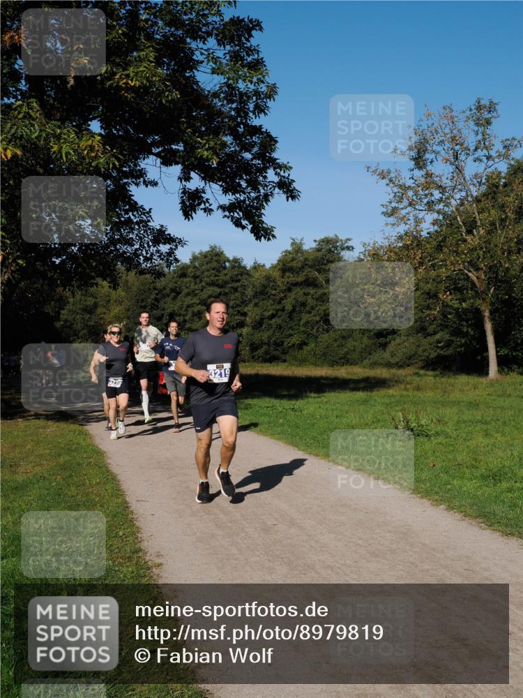 28.09.2025 - 33. Volkslauf durch das schöne Alstertal Fabian Wolf http://msf.ph/oto/8979819 28.09.2025 10:34:19 Laufen 220, 3219 meine-sportfotos.de