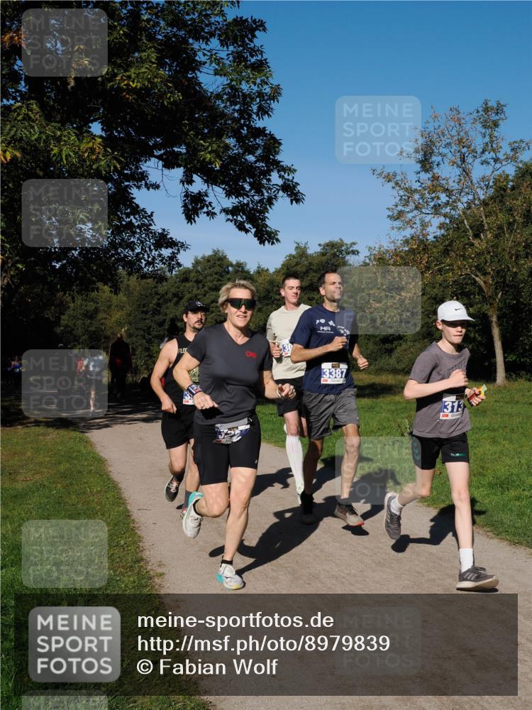 28.09.2025 - 33. Volkslauf durch das schöne Alstertal Fabian Wolf http://msf.ph/oto/8979839 28.09.2025 10:34:22 Laufen 3387, 313 meine-sportfotos.de
