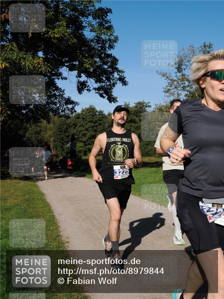 28.09.2025 - 33. Volkslauf durch das schöne Alstertal Fabian Wolf http://msf.ph/oto/8979844 28.09.2025 10:34:23 Laufen 3225, 222 meine-sportfotos.de