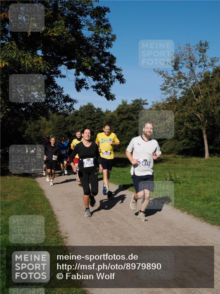 28.09.2025 - 33. Volkslauf durch das schöne Alstertal Fabian Wolf http://msf.ph/oto/8979890 28.09.2025 10:34:35 Laufen 3232, 3369, 3938, 3419 meine-sportfotos.de
