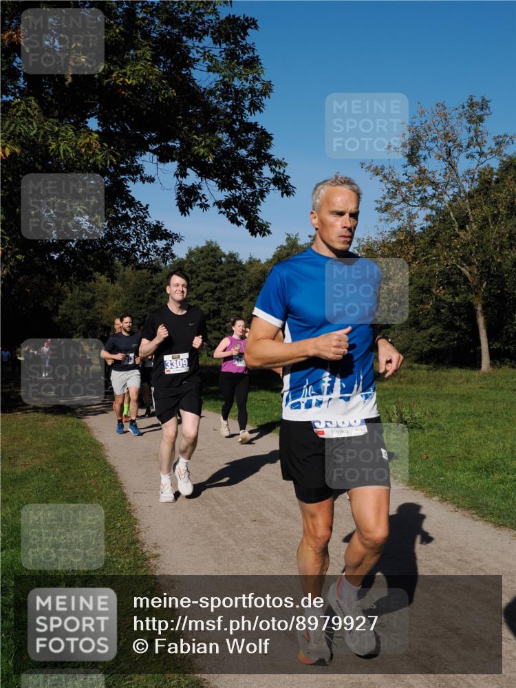 28.09.2025 - 33. Volkslauf durch das schöne Alstertal Fabian Wolf http://msf.ph/oto/8979927 28.09.2025 10:34:39 Laufen 3309 meine-sportfotos.de