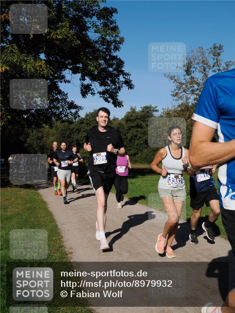 28.09.2025 - 33. Volkslauf durch das schöne Alstertal Fabian Wolf http://msf.ph/oto/8979932 28.09.2025 10:34:40 Laufen 3213, 907, 3309, 3382, 3916 meine-sportfotos.de