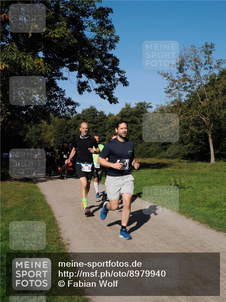 28.09.2025 - 33. Volkslauf durch das schöne Alstertal Fabian Wolf http://msf.ph/oto/8979940 28.09.2025 10:34:42 Laufen 3957, 078 meine-sportfotos.de