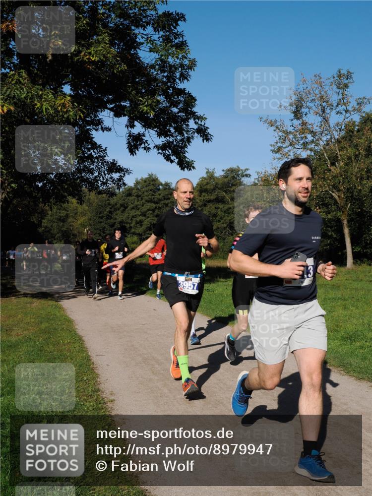 28.09.2025 - 33. Volkslauf durch das schöne Alstertal Fabian Wolf http://msf.ph/oto/8979947 28.09.2025 10:34:43 Laufen 3957, 13 meine-sportfotos.de