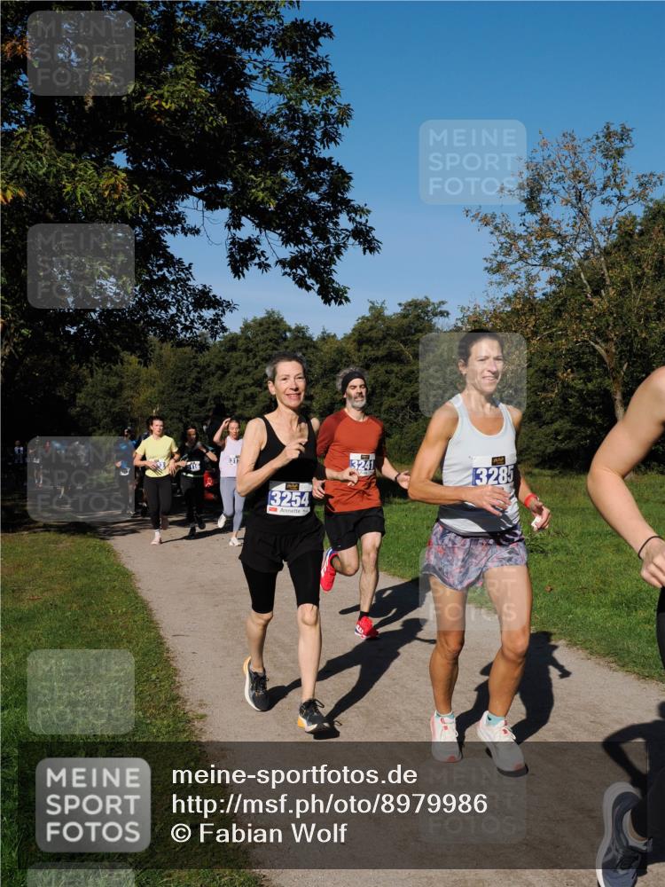 28.09.2025 - 33. Volkslauf durch das schöne Alstertal Fabian Wolf http://msf.ph/oto/8979986 28.09.2025 10:34:48 Laufen 31, 3254, 3241, 3285 meine-sportfotos.de