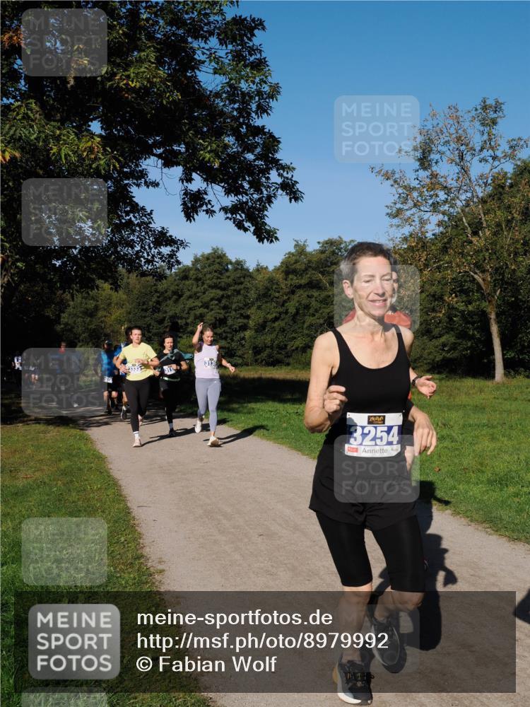 28.09.2025 - 33. Volkslauf durch das schöne Alstertal Fabian Wolf http://msf.ph/oto/8979992 28.09.2025 10:34:49 Laufen 3254 meine-sportfotos.de