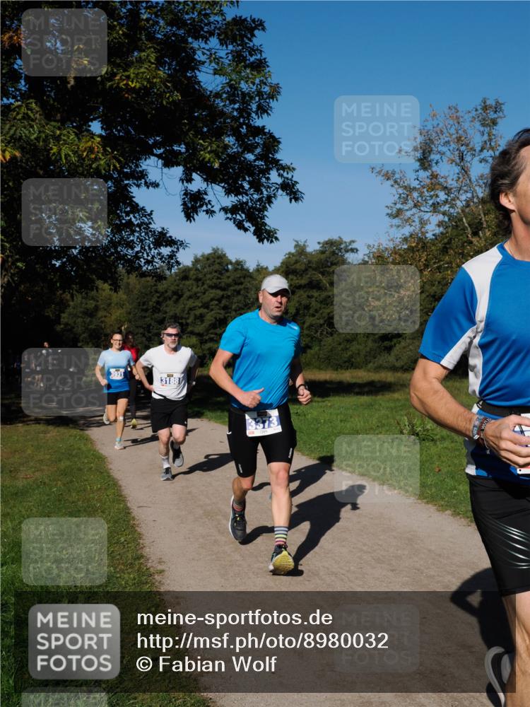 28.09.2025 - 33. Volkslauf durch das schöne Alstertal Fabian Wolf http://msf.ph/oto/8980032 28.09.2025 10:34:53 Laufen 3931, 3188 meine-sportfotos.de