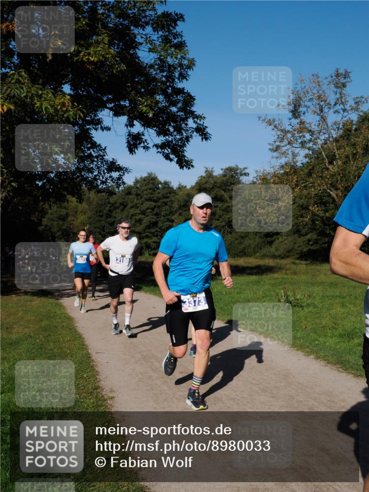 28.09.2025 - 33. Volkslauf durch das schöne Alstertal Fabian Wolf http://msf.ph/oto/8980033 28.09.2025 10:34:53 Laufen 3931, 3188, 3373 meine-sportfotos.de
