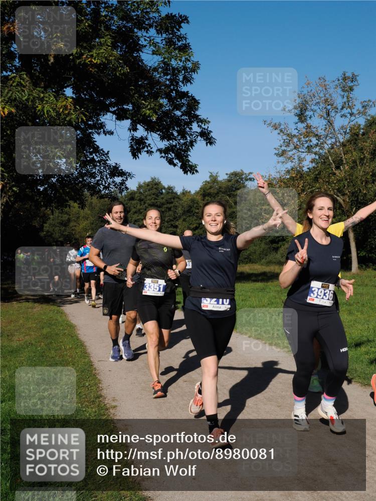 28.09.2025 - 33. Volkslauf durch das schöne Alstertal Fabian Wolf http://msf.ph/oto/8980081 28.09.2025 10:35:05 Laufen 3351, 3936 meine-sportfotos.de