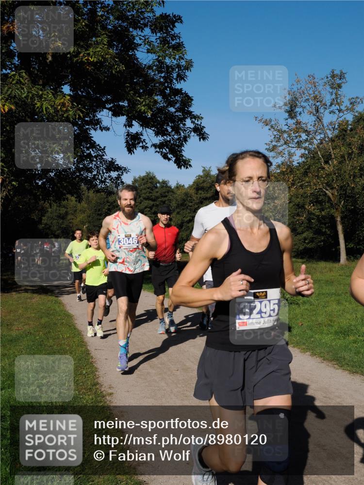 28.09.2025 - 33. Volkslauf durch das schöne Alstertal Fabian Wolf http://msf.ph/oto/8980120 28.09.2025 10:35:12 Laufen 3046, 3295 meine-sportfotos.de