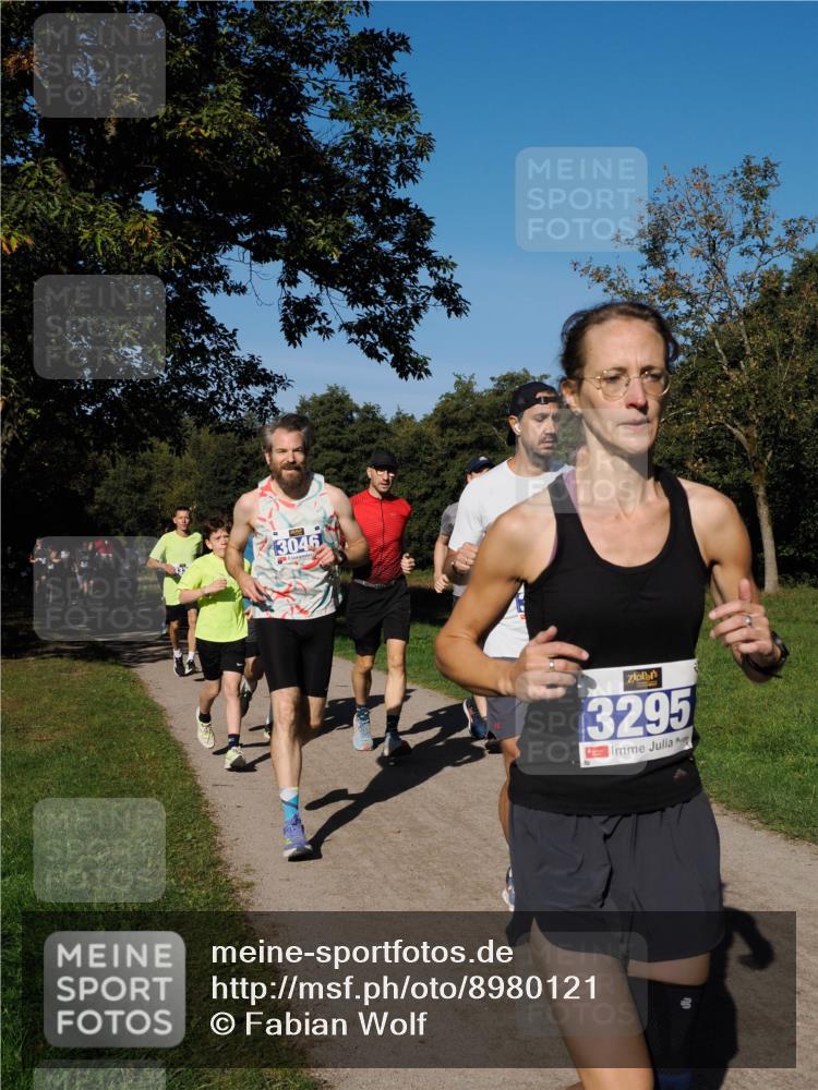 28.09.2025 - 33. Volkslauf durch das schöne Alstertal Fabian Wolf http://msf.ph/oto/8980121 28.09.2025 10:35:12 Laufen 3046, 3295 meine-sportfotos.de