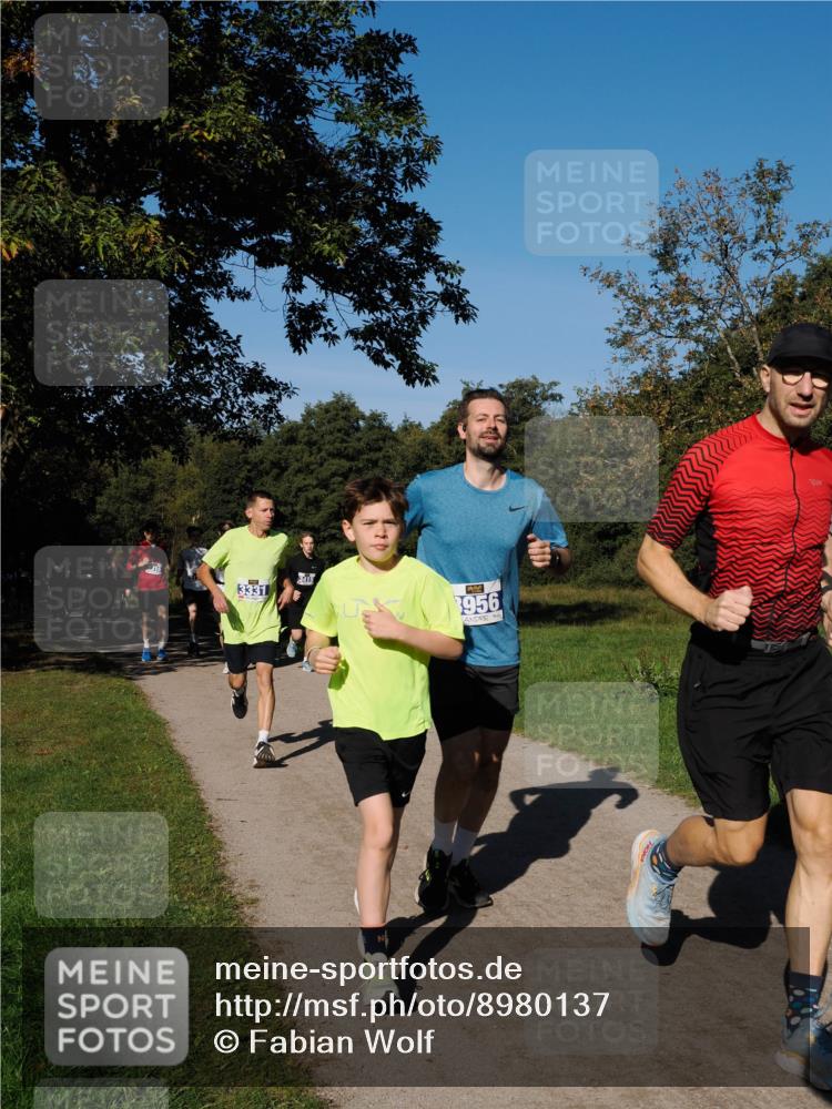 28.09.2025 - 33. Volkslauf durch das schöne Alstertal Fabian Wolf http://msf.ph/oto/8980137 28.09.2025 10:35:13 Laufen 3331, 956 meine-sportfotos.de