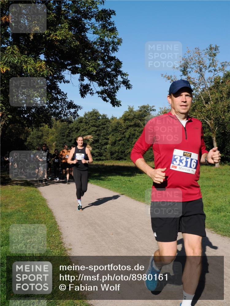 28.09.2025 - 33. Volkslauf durch das schöne Alstertal Fabian Wolf http://msf.ph/oto/8980161 28.09.2025 10:35:18 Laufen 3316 meine-sportfotos.de
