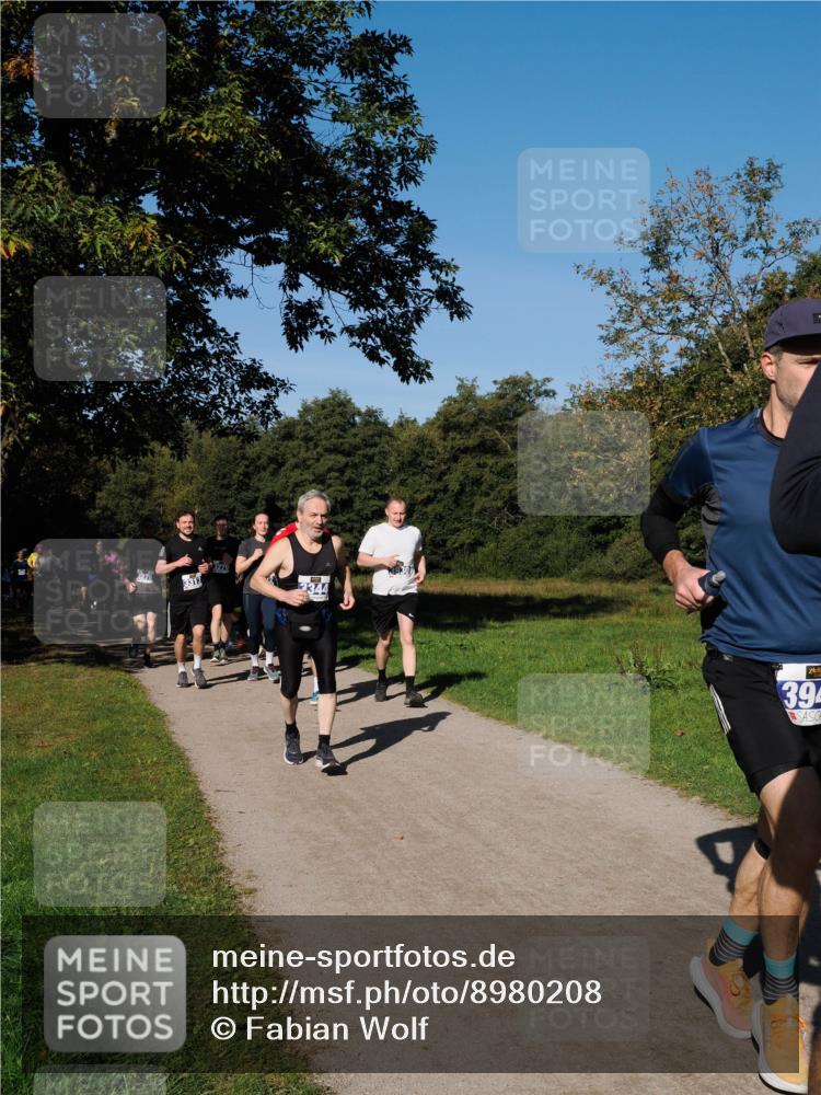 28.09.2025 - 33. Volkslauf durch das schöne Alstertal Fabian Wolf http://msf.ph/oto/8980208 28.09.2025 10:35:26 Laufen 39 meine-sportfotos.de