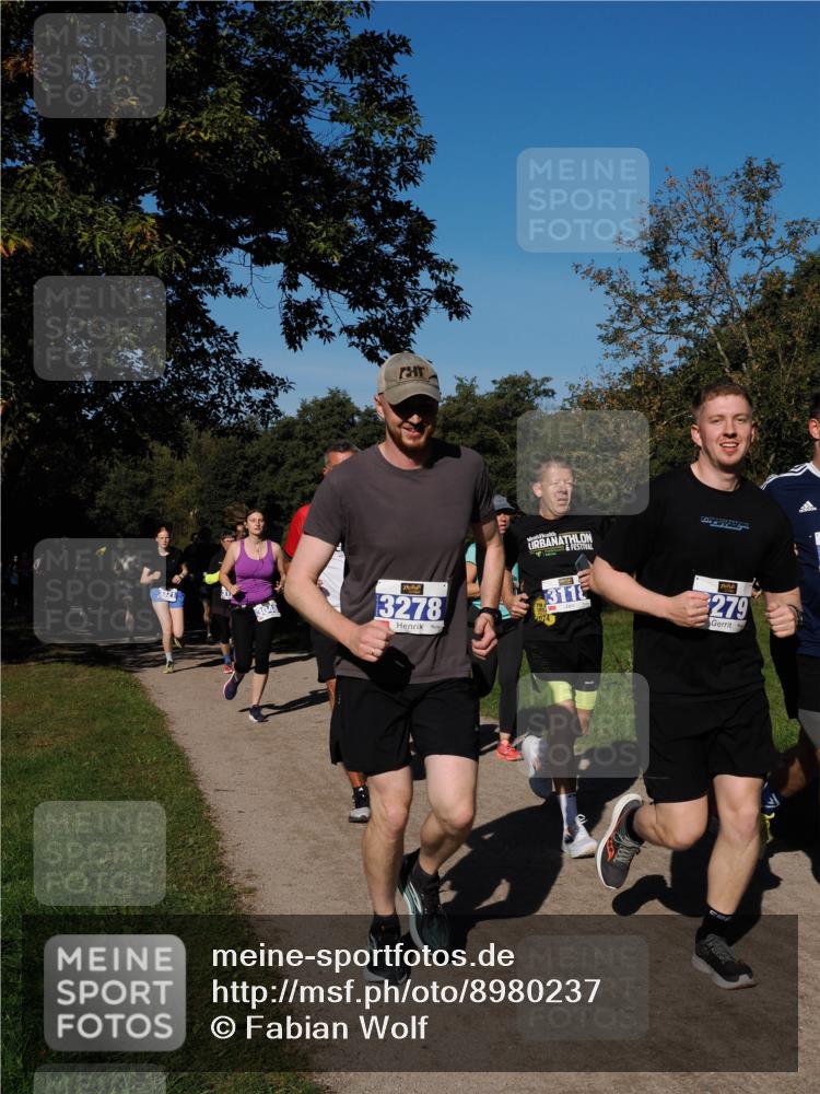 28.09.2025 - 33. Volkslauf durch das schöne Alstertal Fabian Wolf http://msf.ph/oto/8980237 28.09.2025 10:35:31 Laufen 3321, 3048, 3278, 3118, 279 meine-sportfotos.de