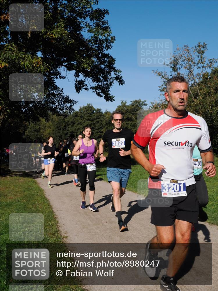 28.09.2025 - 33. Volkslauf durch das schöne Alstertal Fabian Wolf http://msf.ph/oto/8980247 28.09.2025 10:35:32 Laufen 3321, 3193, 3048, 3029, 3201, 250 meine-sportfotos.de