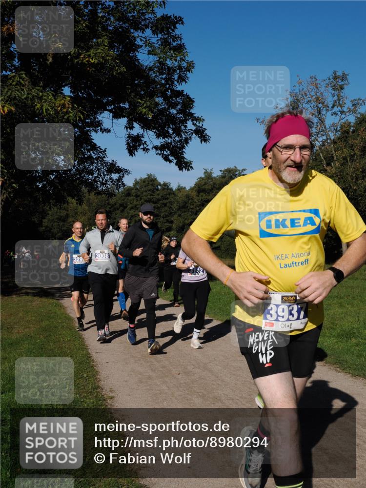 28.09.2025 - 33. Volkslauf durch das schöne Alstertal Fabian Wolf http://msf.ph/oto/8980294 28.09.2025 10:35:37 Laufen 3008, 3937 meine-sportfotos.de