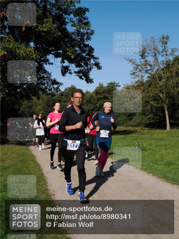 28.09.2025 - 33. Volkslauf durch das schöne Alstertal Fabian Wolf http://msf.ph/oto/8980341 28.09.2025 10:35:44 Laufen 33, 3177, 3355 meine-sportfotos.de