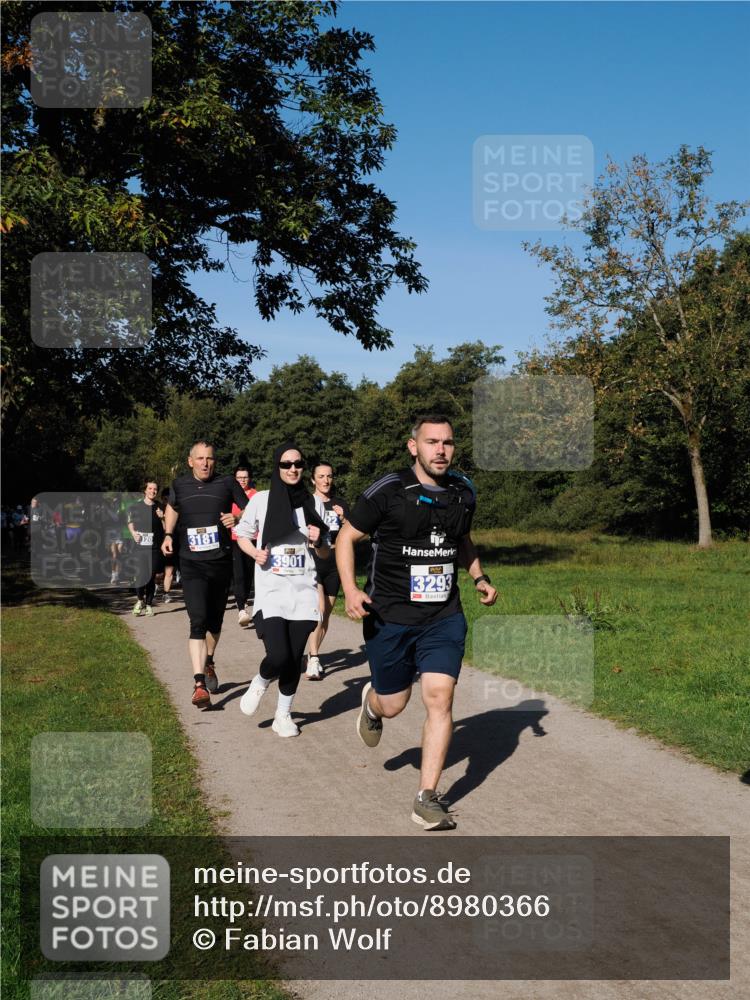 28.09.2025 - 33. Volkslauf durch das schöne Alstertal Fabian Wolf http://msf.ph/oto/8980366 28.09.2025 10:35:46 Laufen 120, 3181, 3901, 3293 meine-sportfotos.de