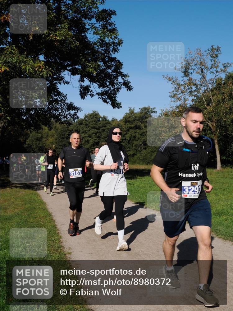 28.09.2025 - 33. Volkslauf durch das schöne Alstertal Fabian Wolf http://msf.ph/oto/8980372 28.09.2025 10:35:47 Laufen 3181, 3293 meine-sportfotos.de