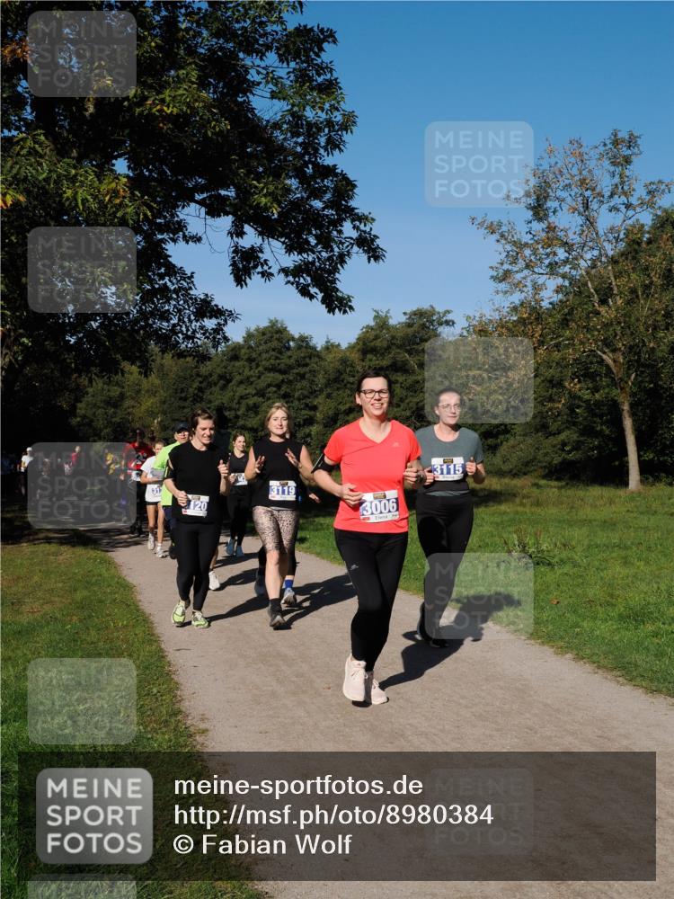 28.09.2025 - 33. Volkslauf durch das schöne Alstertal Fabian Wolf http://msf.ph/oto/8980384 28.09.2025 10:35:49 Laufen 313, 120, 3119, 3006, 3115 meine-sportfotos.de